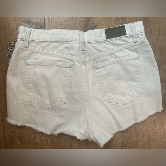 LF carmar white shorts, never worn from LF - Picture 2 of 2